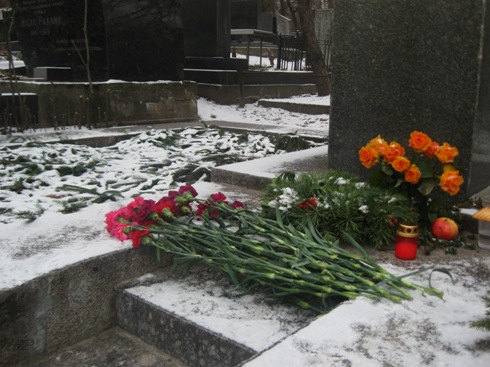 http://www.leonid-bykov.ru/images/forum/leonid-bykov_ru_2010-12-11_0870.jpg