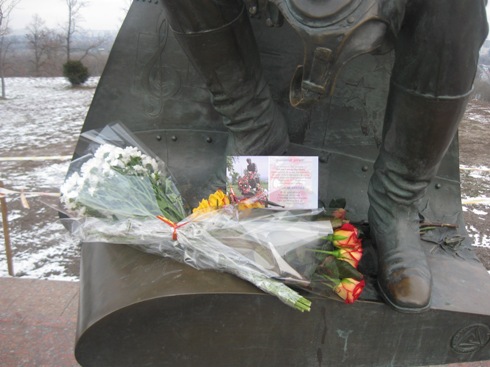 http://www.leonid-bykov.ru/images/forum/leonid-bykov_ru_2010-12-12_0921.jpg